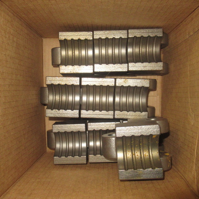 lot 135 image: Coiled Tubing Injector Gripper Block Parts