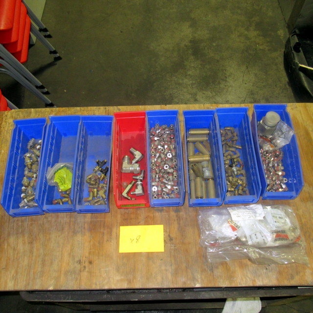 lot 146 image: Assorted Hydraulic Fittings