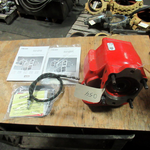 lot 171 image: Parker 823XBAKP-M4GS Mechanical Shift 8-Bolt Power Take-Off - 823 Series