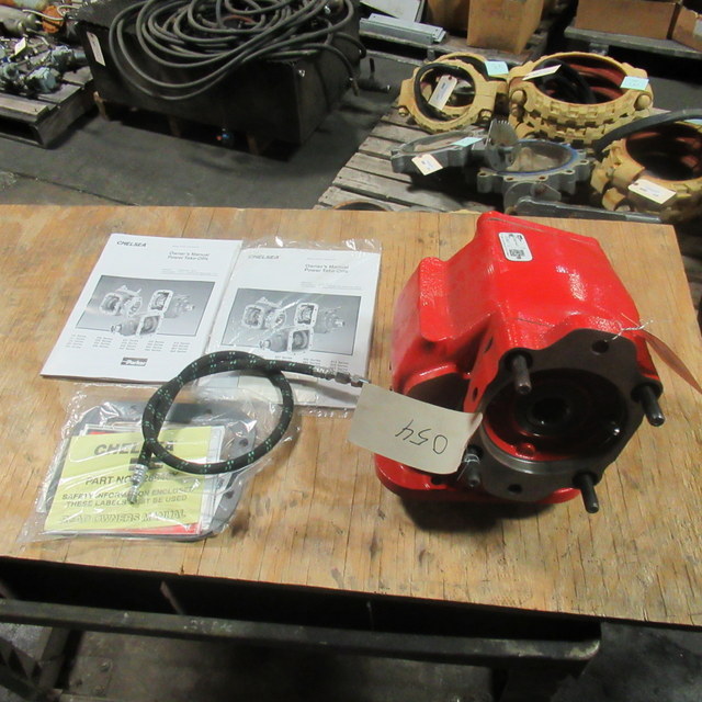 lot 172 image: Parker 823XBAKP-M4GS Mechanical Shift 8-Bolt Power Take-Off - 823 Series