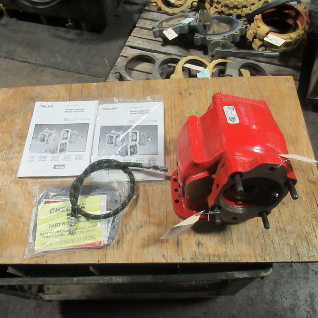 lot 176 image: Parker 823XBAKP-M4GS Mechanical Shift 8-Bolt Power Take-Off - 823 Series