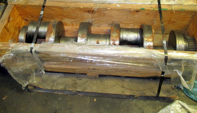 lot 196 image: Large Diesel Industrial Crank Shaft
