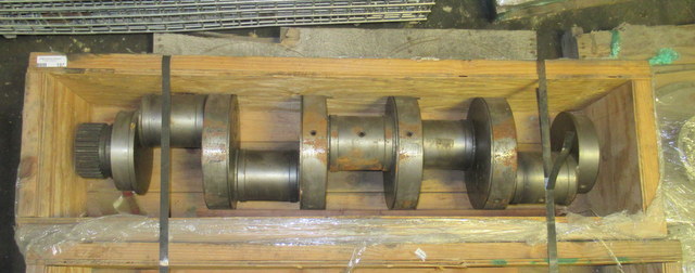 lot 197 image: Large Diesel Industrial Crank Shaft