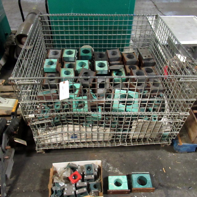 lot 211 image: Industrial Cable Clamps