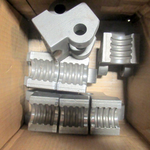 lot 226 image: Coiled Tubing Injector Gripper Block Parts