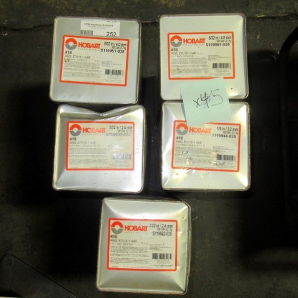 lot 252 image: Hobart Welding Rods