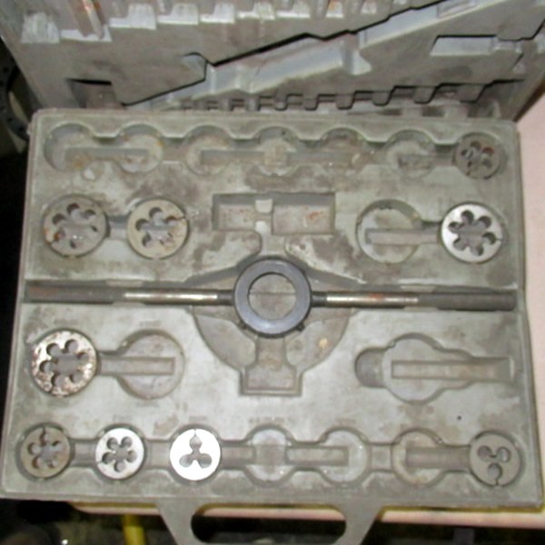 lot 256 image: Tap And Die