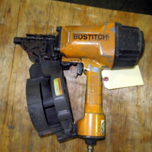 lot 262 image: Stanley Bostitch Pneumatic Utility Coil Nailer