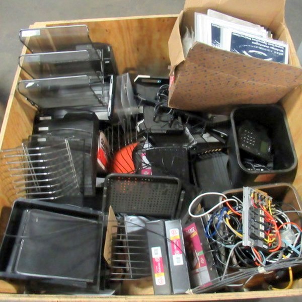 lot 268 image: Lot Of Assorted Office Supplies