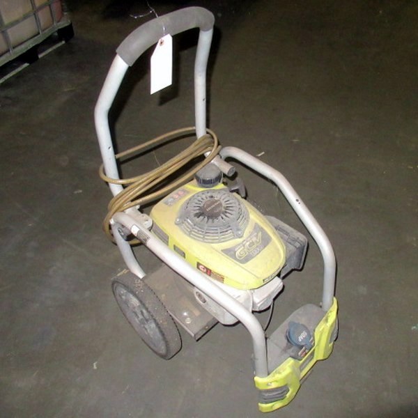 lot 280 image: Gas Pressure Washer with Honda GCV190 Engine