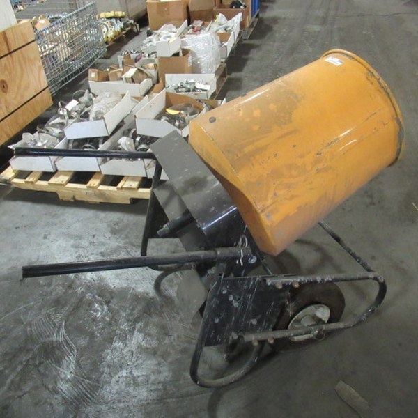 lot 282 image: Electric Concrete Cement Mixer Machine