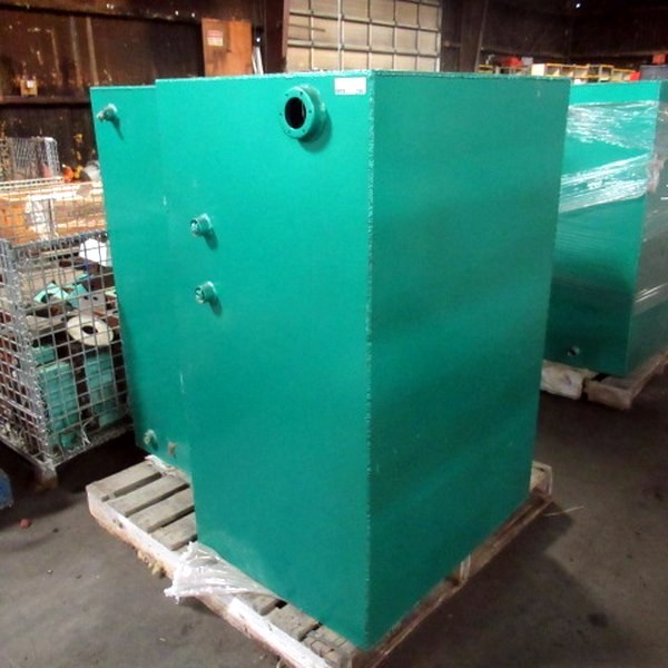 lot 296 image: Never Used Heavy Duty Industrial Hydraulic Reservoir Tank 32 X 24 X 48 12 150 Gallon Capacity