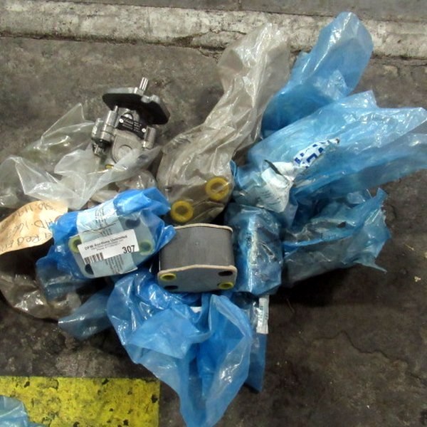lot 307 image: Assorted Hydraulic Pumps