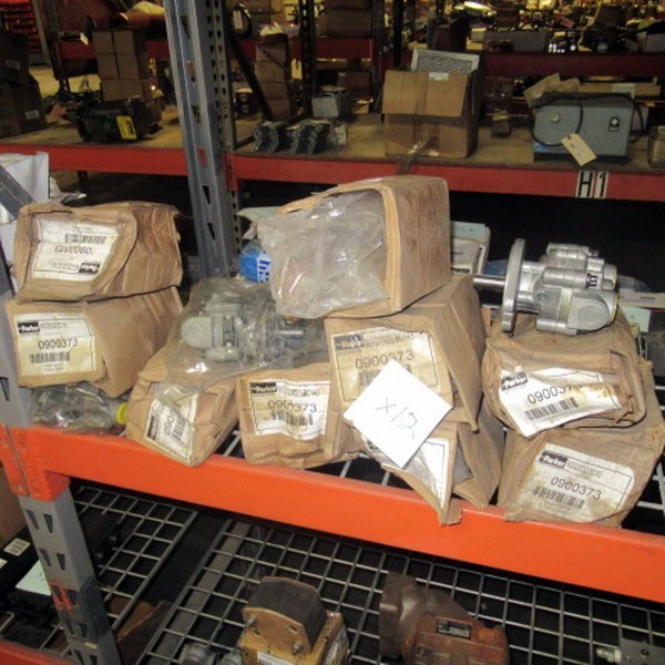 lot 329 image: Parker Hydraulic Pumps 0900373