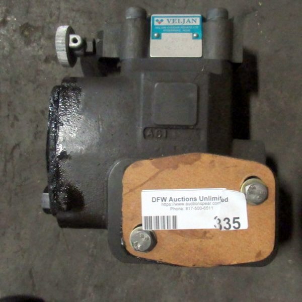 lot 335 image: 1 12 Flange mt. relief valve VR5V12 313 12A1