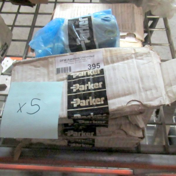 lot 395 image: Parker Check Valve 026-67051-0