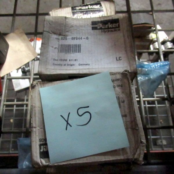 lot 396 image: Parker Valve C5V08611B1