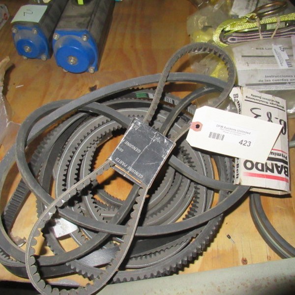 lot 423 image: Assorted Belts