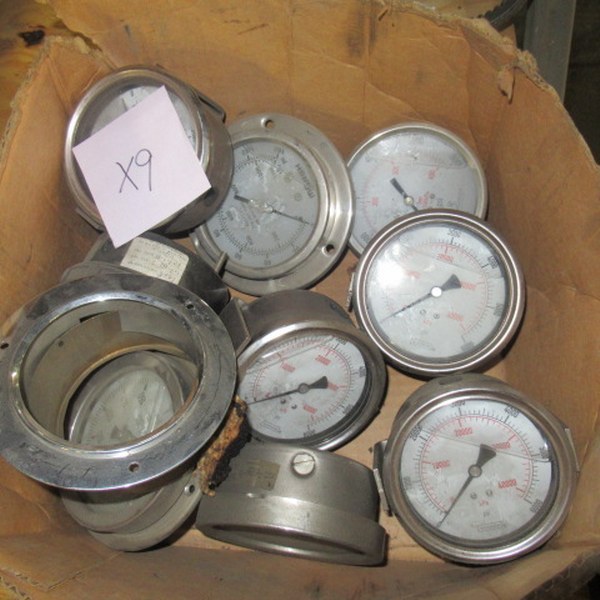 lot 434 image: Assorted Gauges
