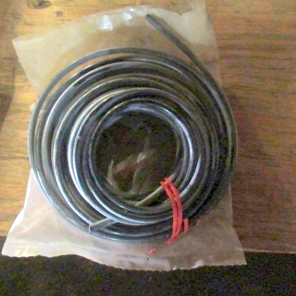 lot 476 image: Rubber Tubing