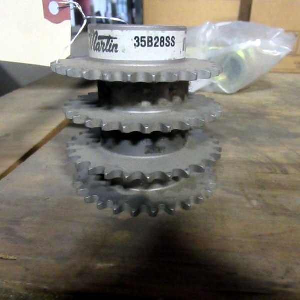 lot 497 image: Martin Gears 35B28SS