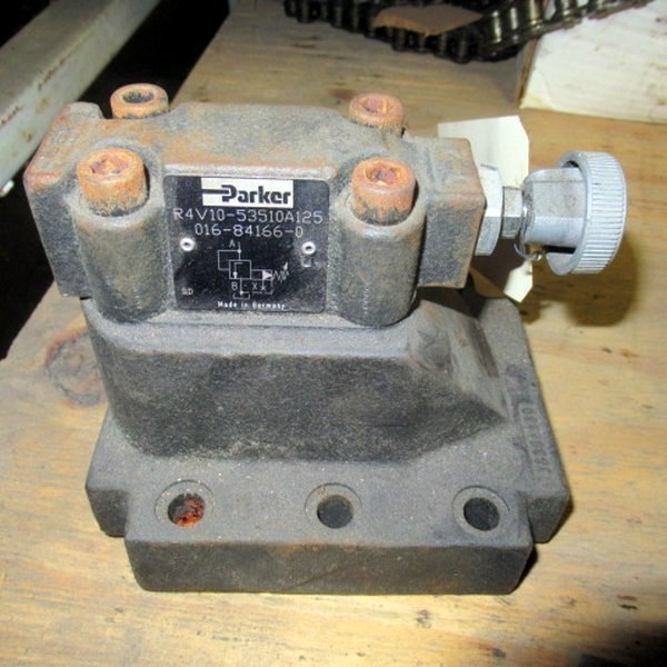 lot 512 image: Parker Pilot Operated Pressure Relief Valve R4V10-53510A125
