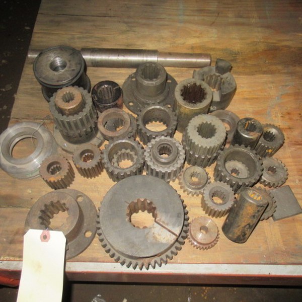 lot 513 image: Assorted Gears