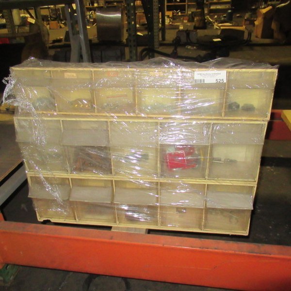 lot 525 image: Hardware Cabinet with contents