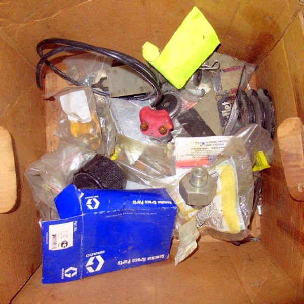 lot 537 image: Assorted Box Of Parts