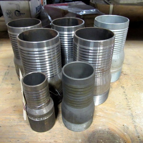 lot 547 image: Hose Couplings