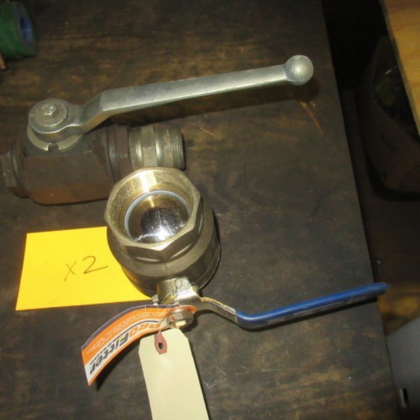 lot 552 image: Ball Valves