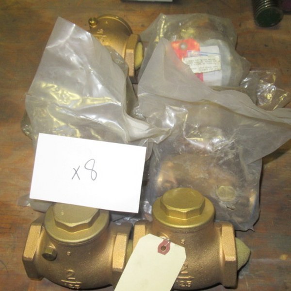lot 559 image: 2 Gas Valves