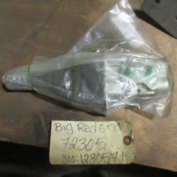 lot 605 image: Hydraulic Valve
