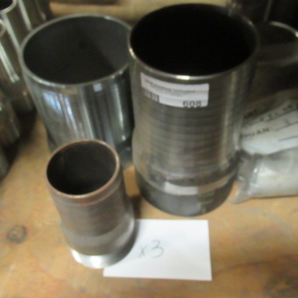 lot 608 image: Hose Fittings