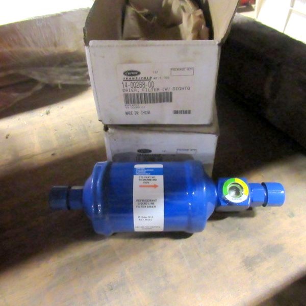 lot 616 image: Carrier Sight Glass In Line Filter Drier 14-00288-00
