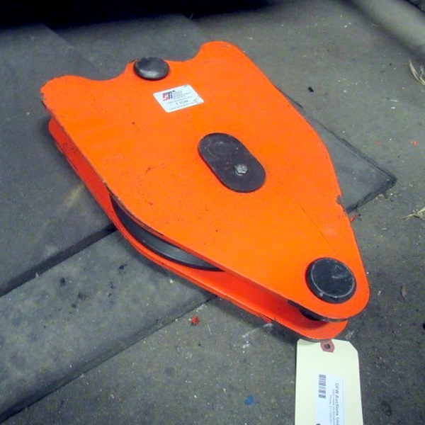 lot 630 image: Load Block 7 Ton