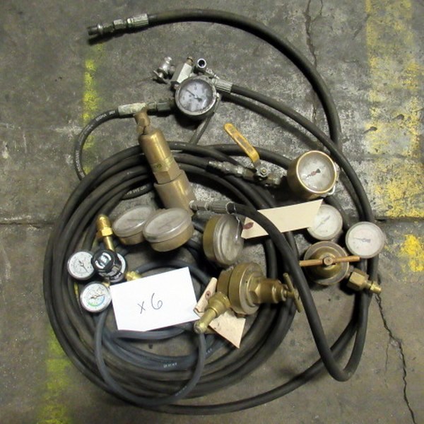 lot 657 image: Welding Pressure Gauges And Hoses