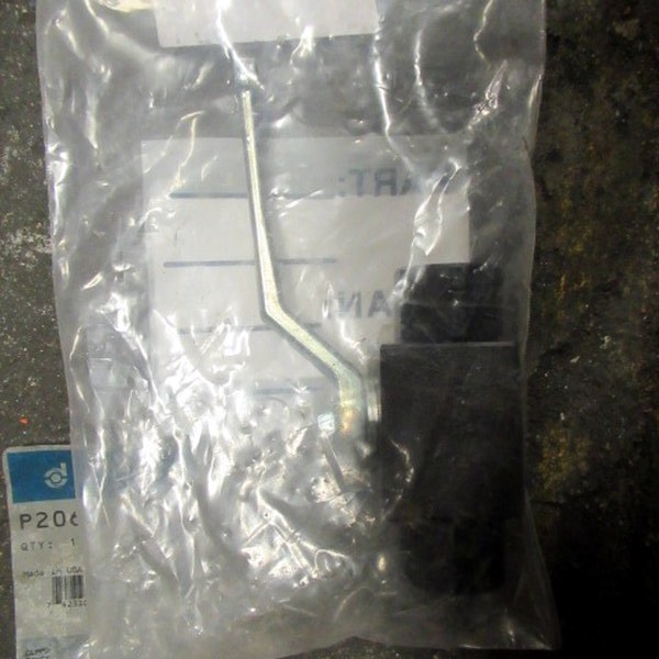 lot 659 image: Hydraulic Control Valve