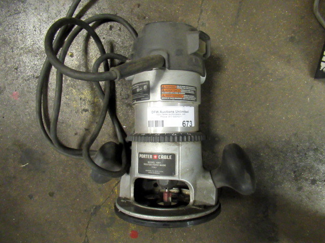 lot 673 image: Porter Cable Router 1001