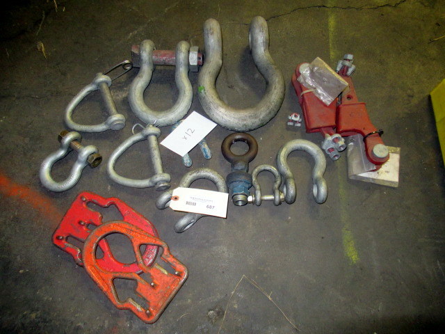 lot 687 image: Assorted Hoist And Rigging Fittings