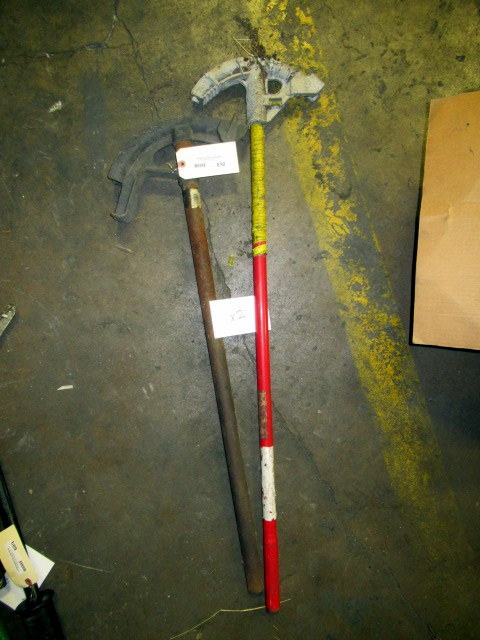 lot 690 image: Pipe Benders