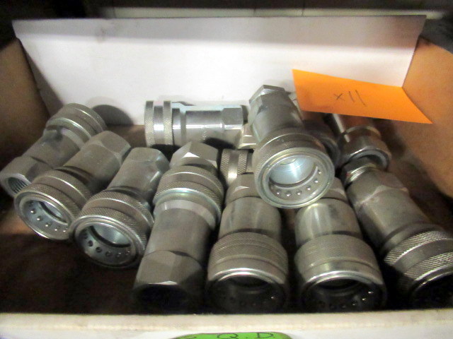 lot 723 image: Quick Connect Fittings