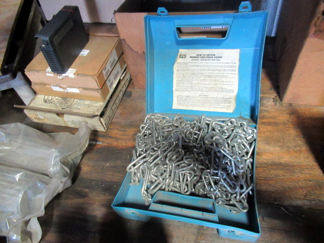 lot 758 image: Snow Chains