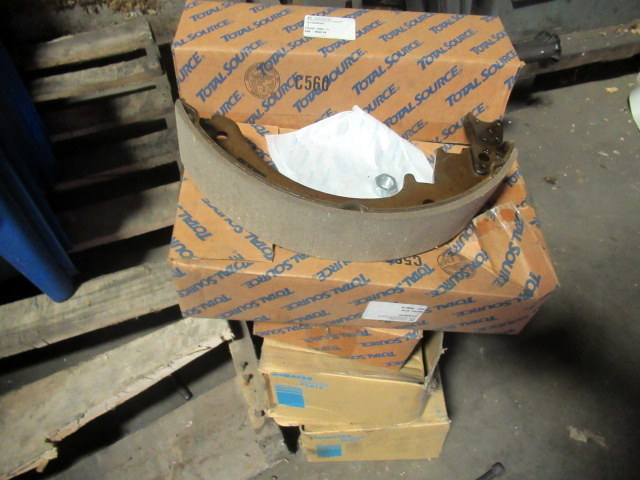 lot 787 image: Brake Shoes