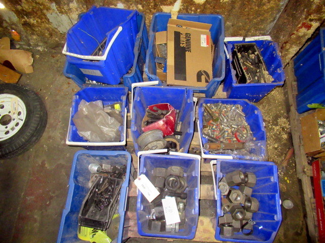 lot 790 image: Huge Lot Of High Grade Industrial Hardware