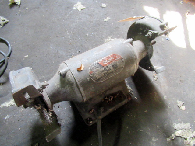 lot 813 image: Grinder