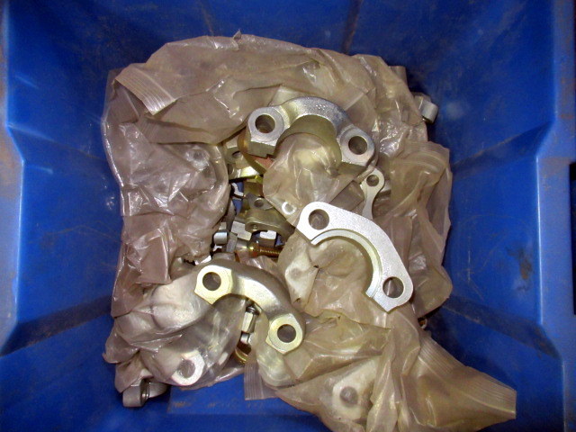 lot 821 image: Assorted Pump Parts