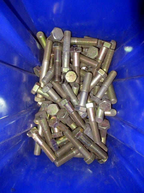 lot 842 image: Tub Of Industrial High Grade Hardware