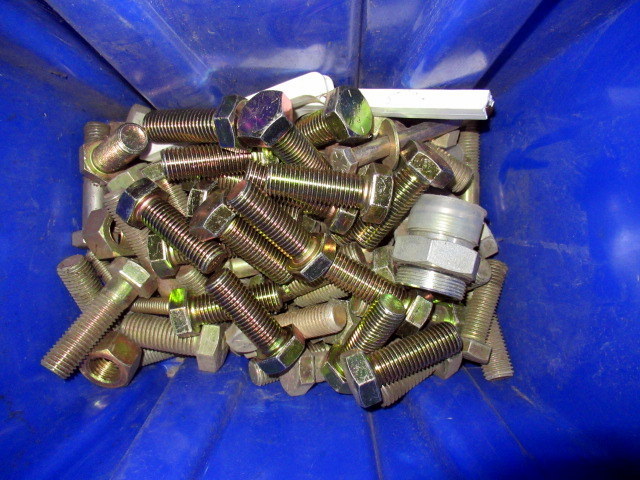 lot 847 image: Tub Of Industrial High Grade Hardware