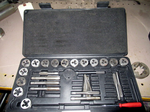 lot 855 image: Tap And Die Set